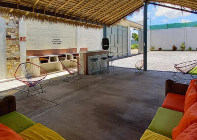 hospedaje-cerca-de-el-rollo-hotel-quetzal-1024x768-palapa